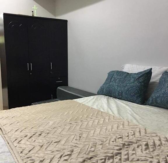 استودیوی استاندارد, Delta Charlie Staycation Cdo