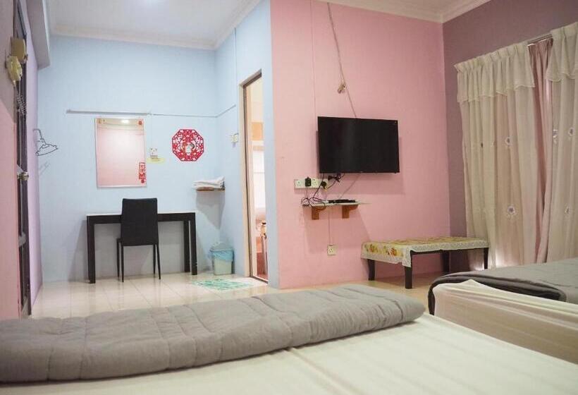 ４ベッドルームアパートメント, Oyo Homes 90575 Ck Bahau Homestay