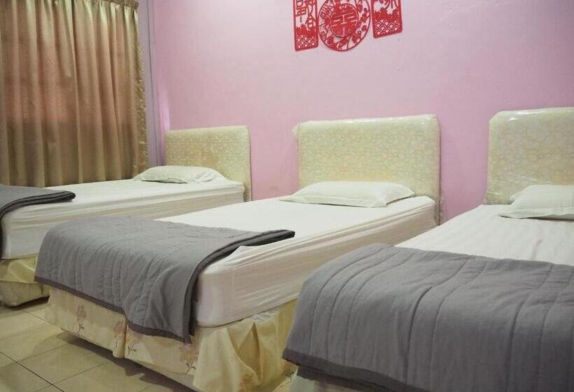 ４ベッドルームアパートメント, Oyo Homes 90575 Ck Bahau Homestay