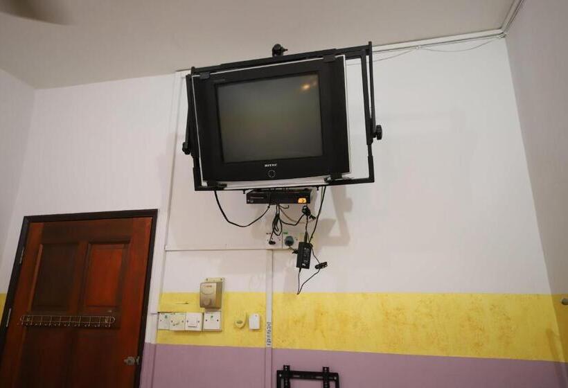 ４ベッドルームアパートメント, Oyo Homes 90575 Ck Bahau Homestay