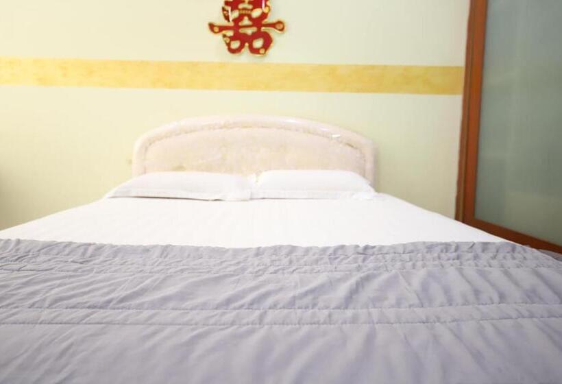 Апартаменты 4 Спальни, Oyo Homes 90575 Ck Bahau Homestay