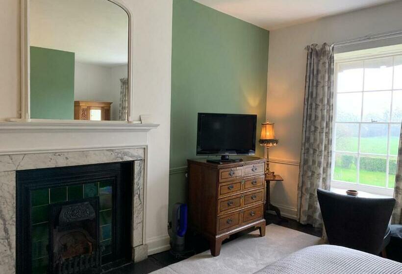 デラックスルーム, The Old Vicarage