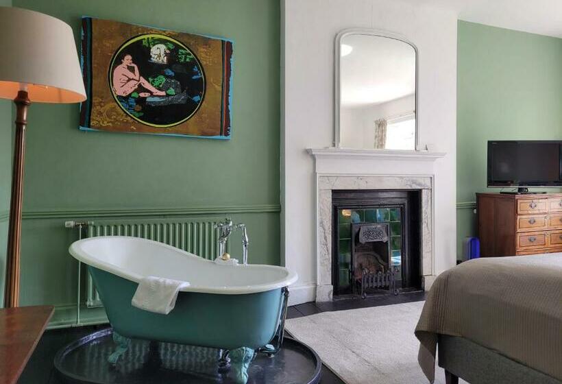 デラックスルーム, The Old Vicarage