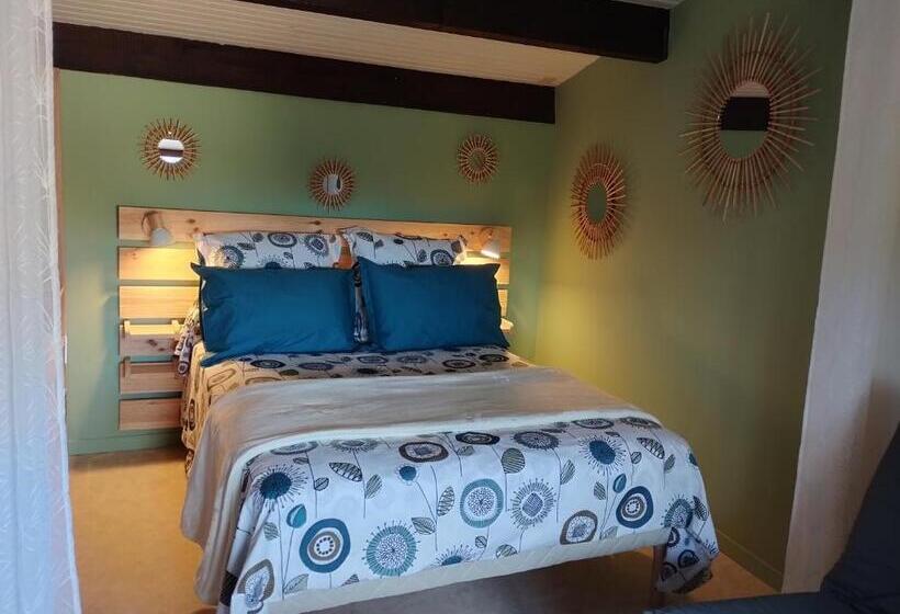 غرفة قياسية رباعية مطلة على الحديقة, Chez Nathalie Et Raphaël