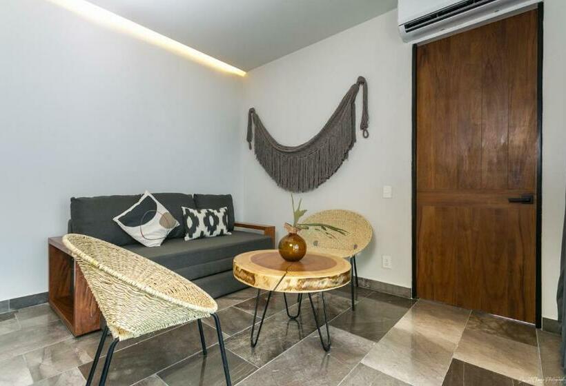 آپارتمان 1 خوابه با تراس, Iik Tulum By Groovy Stays  A Hip Condo Hotel With Wifi, Rooftop, Pool, Sleeps 6