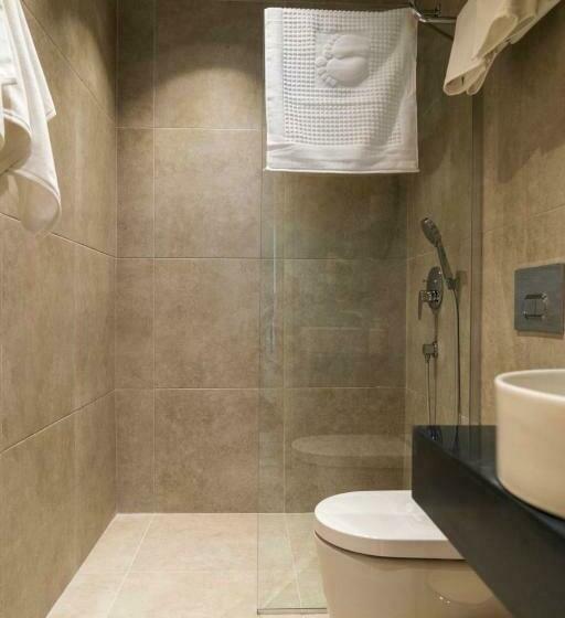 Estudio Estàndard, Channel Suites