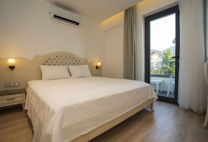 Estudio Estàndard, Channel Suites