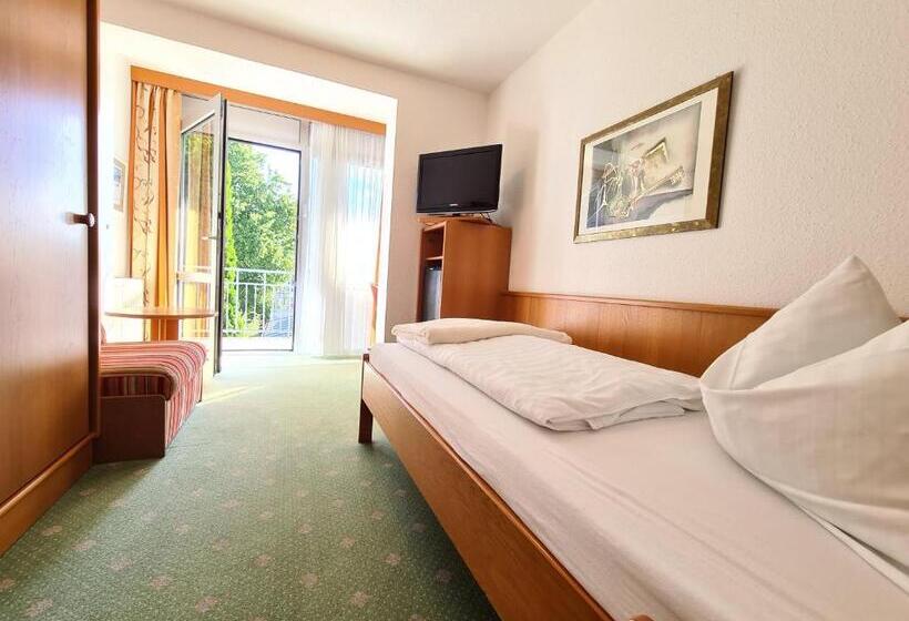 Одноместный Номер Вид на Бассейн, Thermenhotel Tannenhof   Ihr Wohlfühl