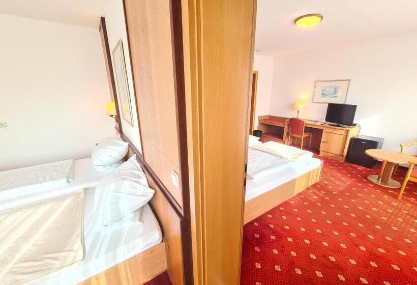 패밀리 룸, Thermenhotel Tannenhof Ihr Wohlfühl