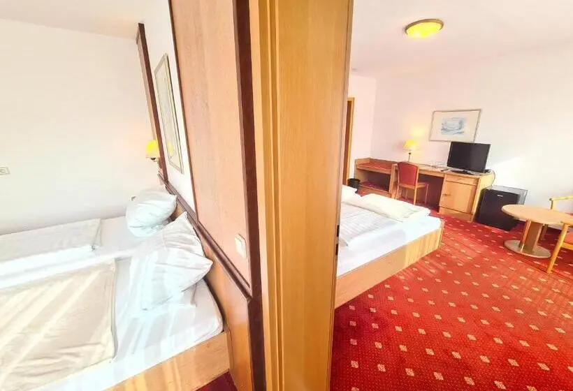 ファミリールーム, Thermenhotel Tannenhof Ihr Wohlfühl