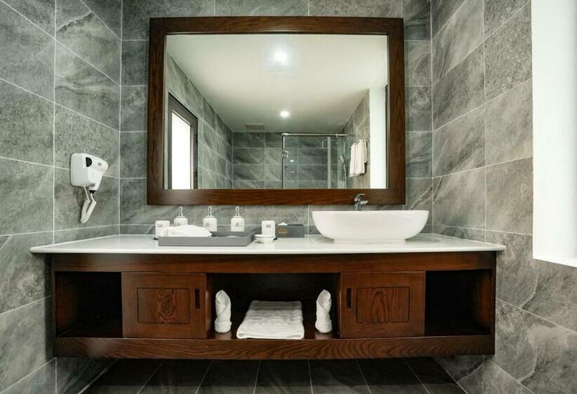 اتاق لوکس با چشمانداز باغ, Dad Resort Phú Quốc