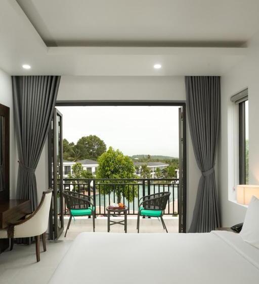 سوییت با چشمانداز استخر, Dad Resort Phú Quốc