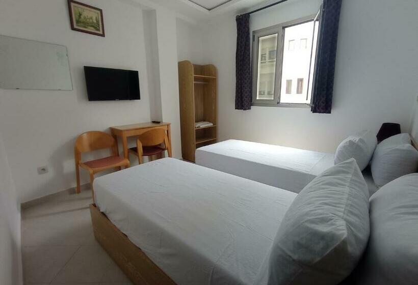 اتاق اکونومی, Castiya