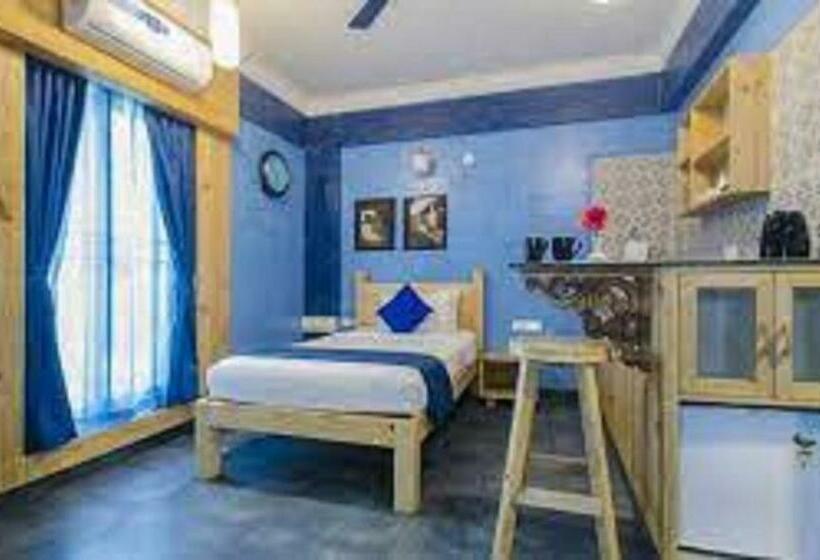 חדר אקזקיוטיב יחיד, Habitat By Liwa