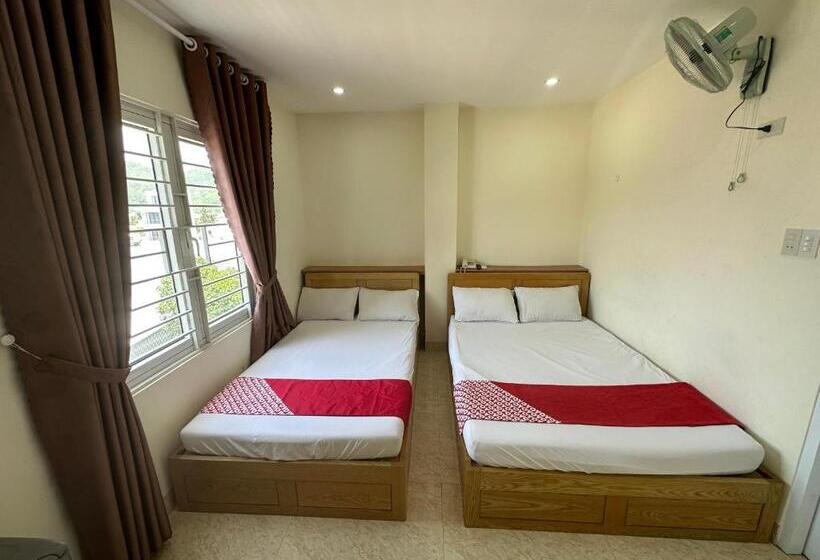 اتاق لوکس سه تخته, Italy