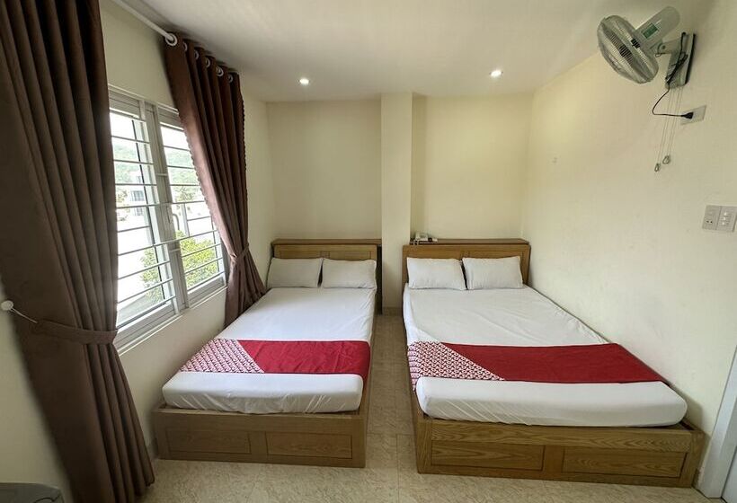 اتاق لوکس سه تخته, Italy