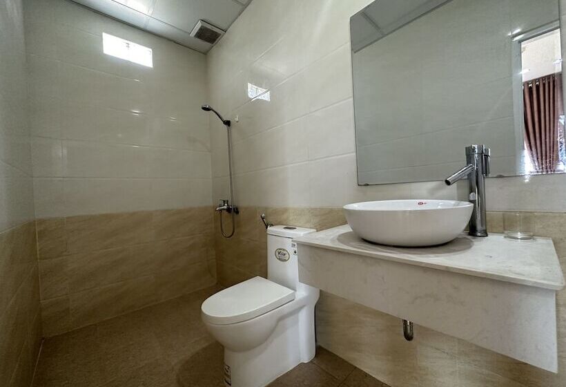 اتاق سوپریور سه تخته, Italy