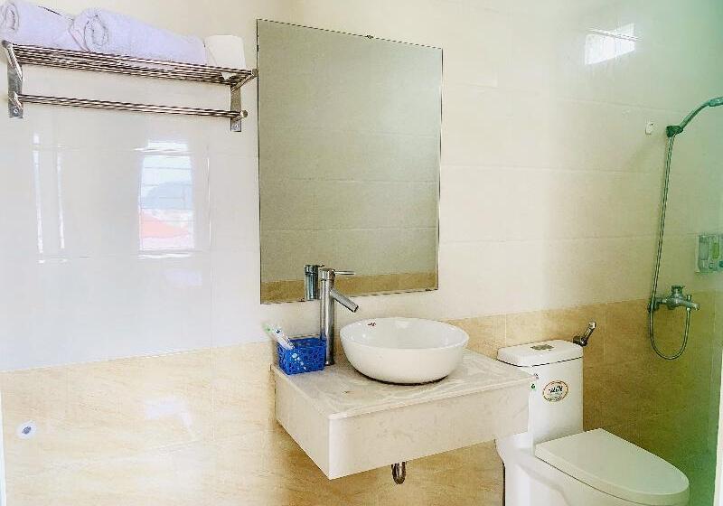 اتاق لوکس سه تخته, Italy