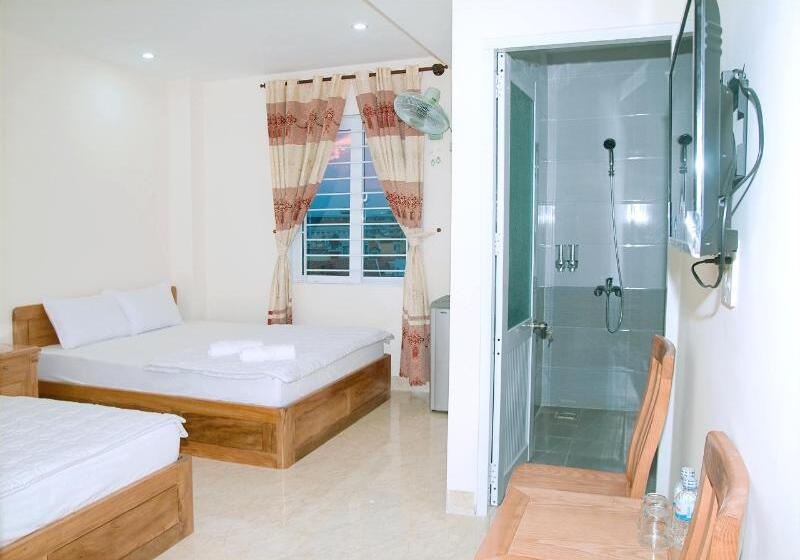 اتاق سوپریور سه تخته, Italy