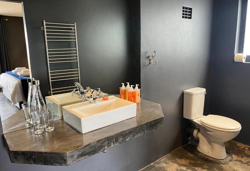 豪华房间, The Capri Green