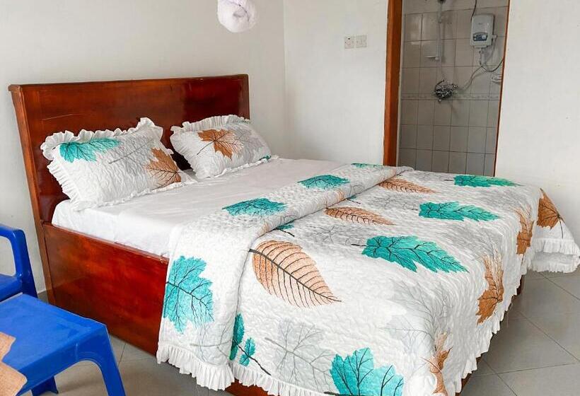 اتاق لوکس, Agape House