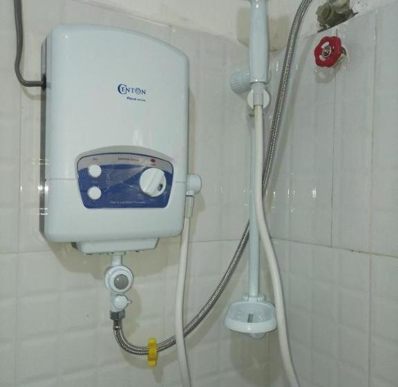 اتاق اکونومی یک تخته, Agape House