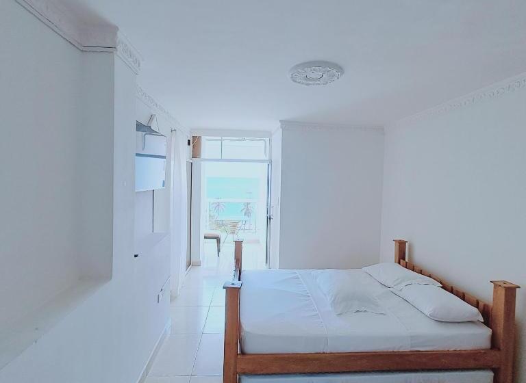 Quarto Familiar, Apartaestudios Luna Azul Rodadero