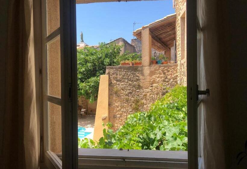 Номер Стандарт Вид на Бассейн, Chambres D Hôtes La Tour D Aspiran