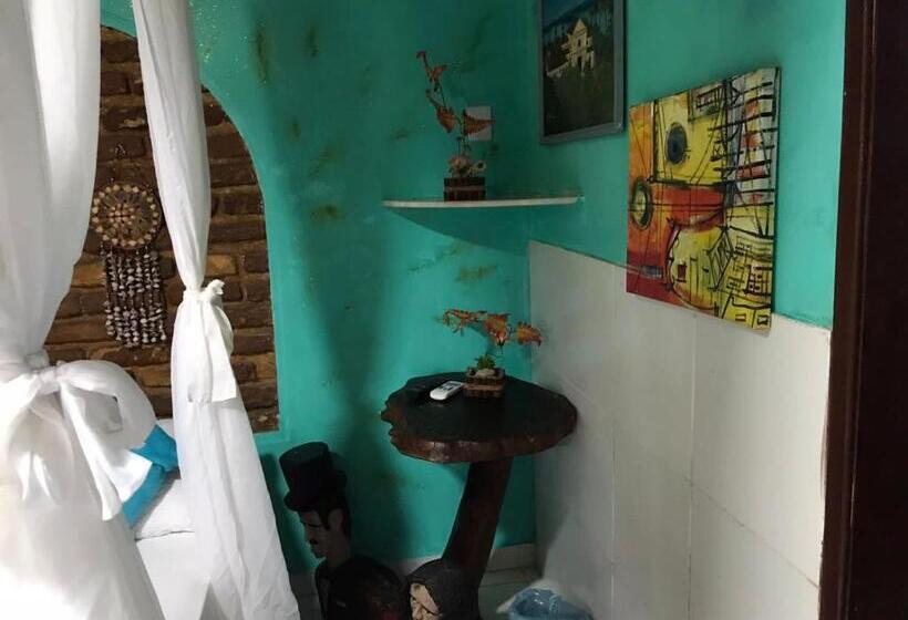 غرفة إقتصادية ثلاثية, Ladeira De Olinda