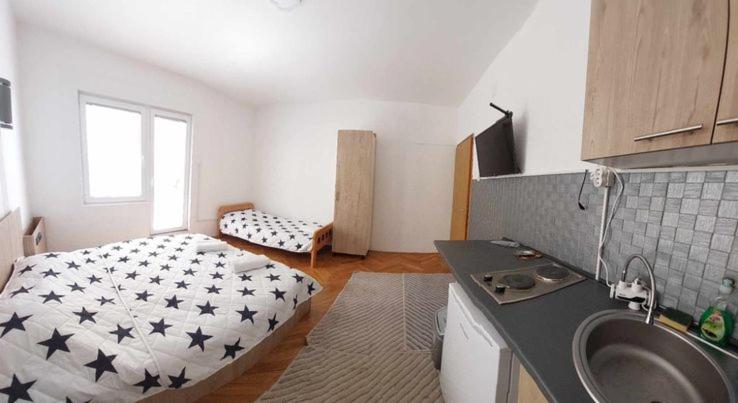 اتاق استاندارد چهار تخته, Vila Visni