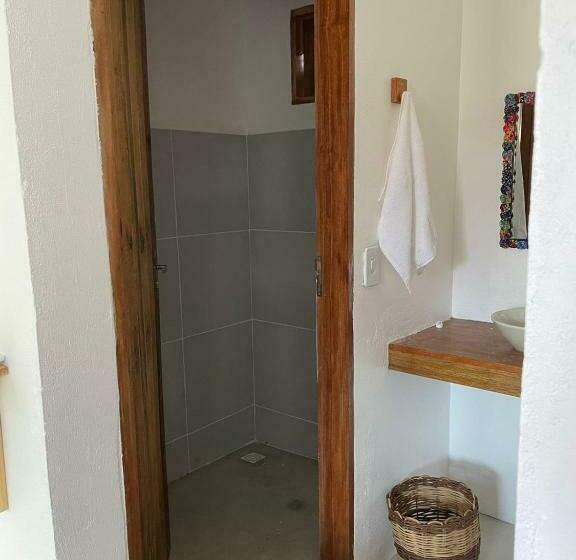 베이직 3인 룸, Villa Pousada