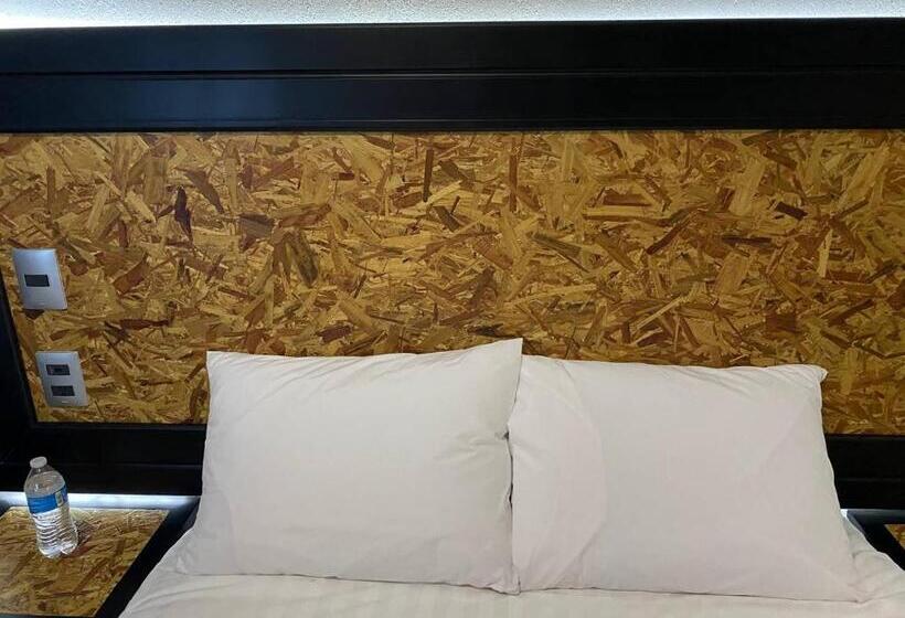 スタンダードルーム, Central Pirámides