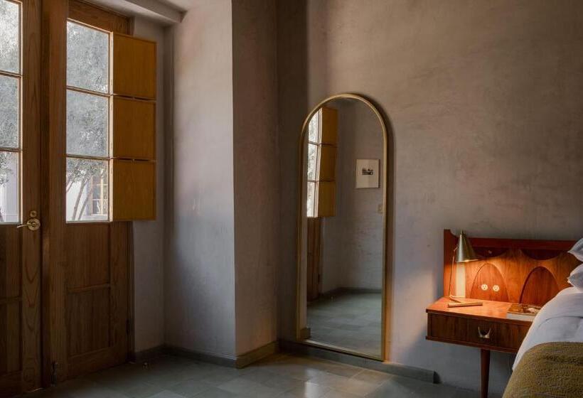 Номер Стандарт, Hércules