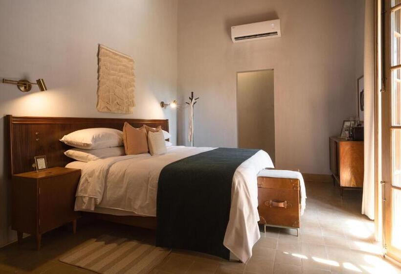 Полулюкс Повышенной Комфортности, Hércules