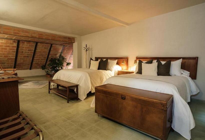 Номер Superior, Hércules