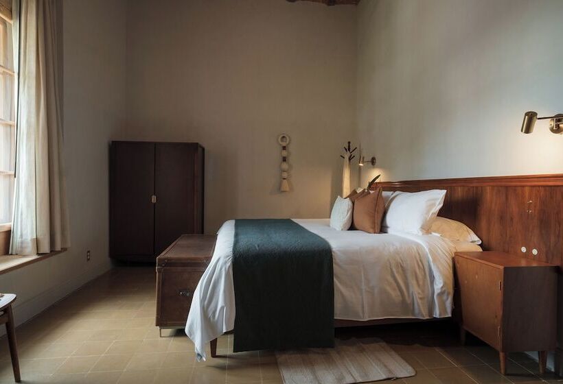 Номер Deluxe, Hércules