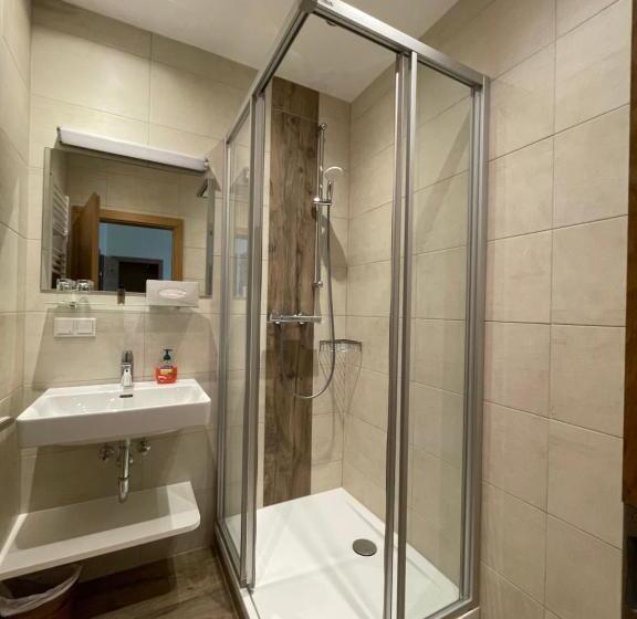 バルコニー付きスタンダードトリプルルーム, Landhaus Metzgerstubn