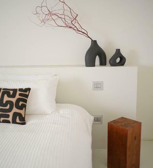 带大床的豪华间, Parisina Design Rooms