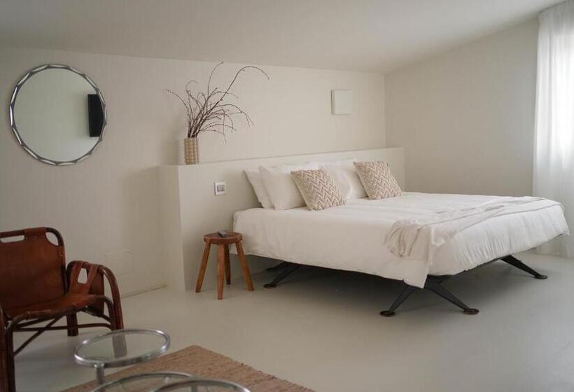 带大床的高级房间, Parisina Design Rooms