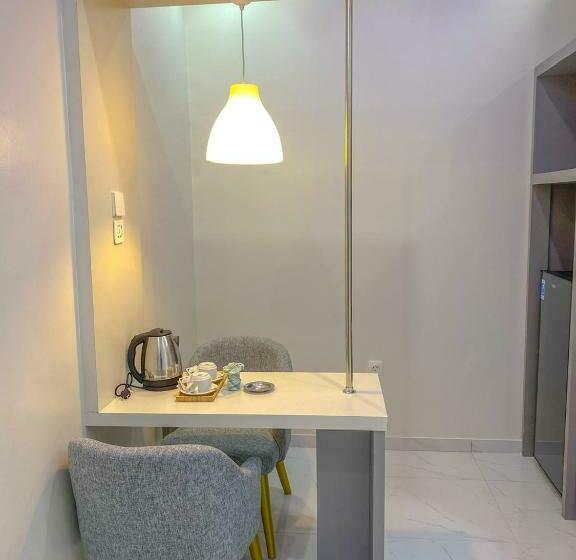 Studio Deluxe, Algara Puncak