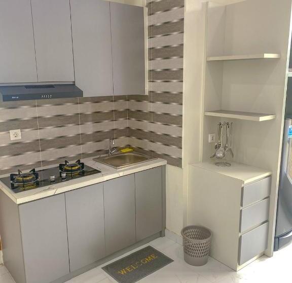 Studio Deluxe, Algara Puncak