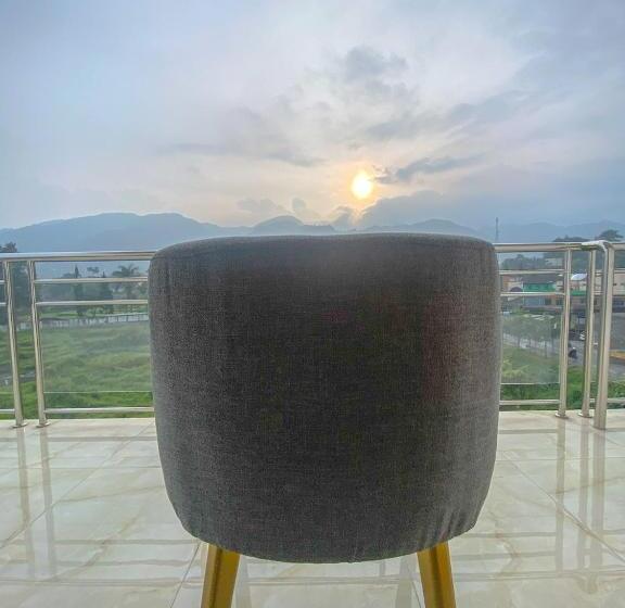 Standard-Studio mit Balkon, Algara Puncak