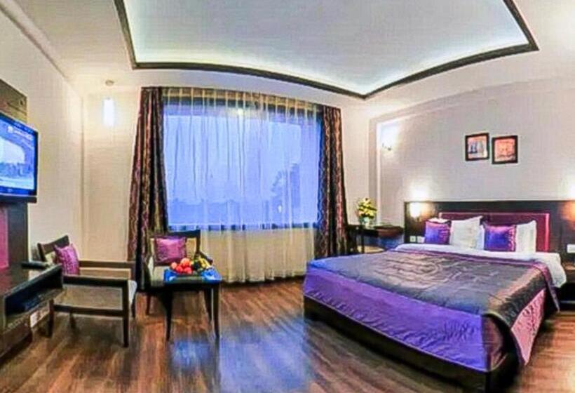 デラックスルーム, Delux Plaza By Wb Inn