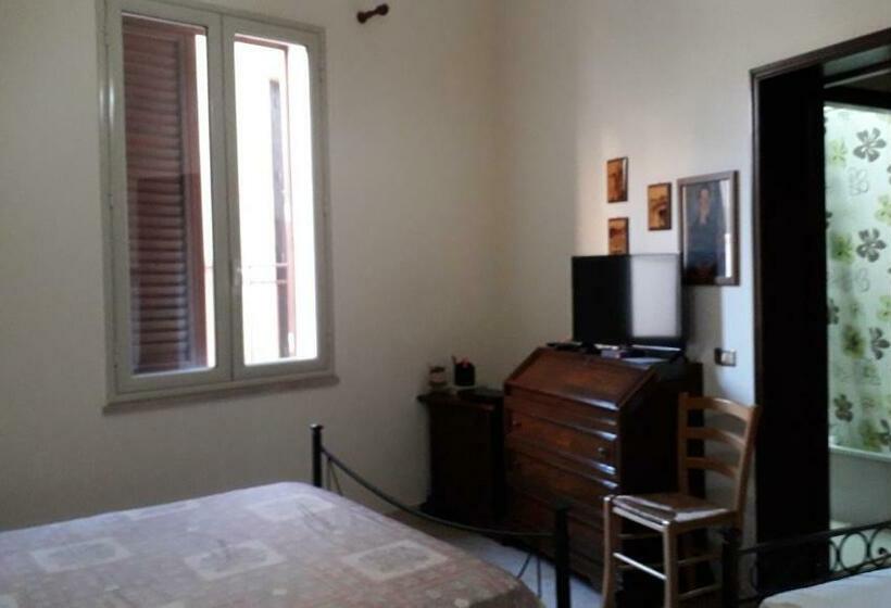 标准间, Isola Bella Room