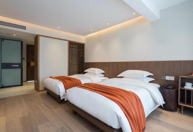 اتاق استاندارد با چشم‌انداز, Lisa Boutique