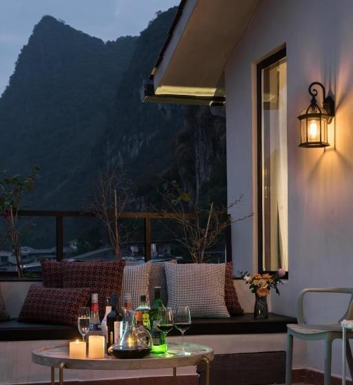 اتاق لوکس با تخت بزرگ, Lisa Boutique