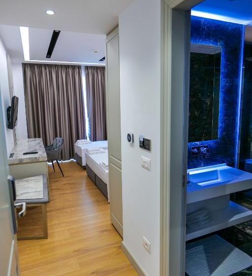 Номер Стандарт Трехместный, Chimaera