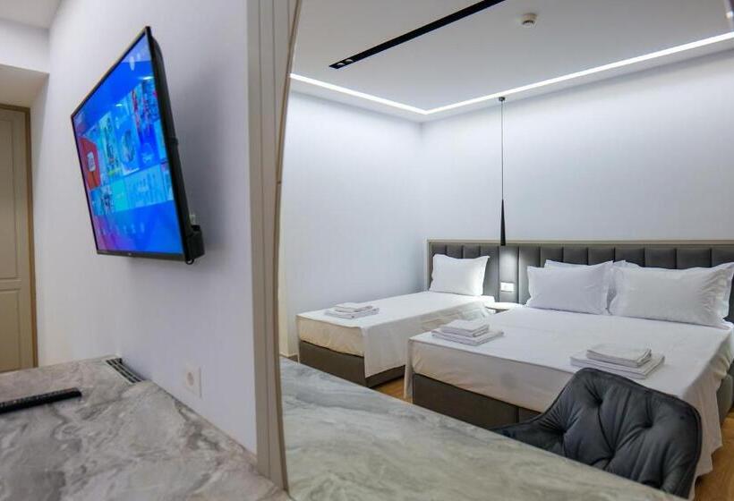 Номер Стандарт Трехместный, Chimaera