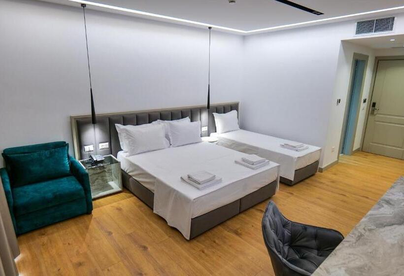 Четырехместный Номер Классик, Chimaera