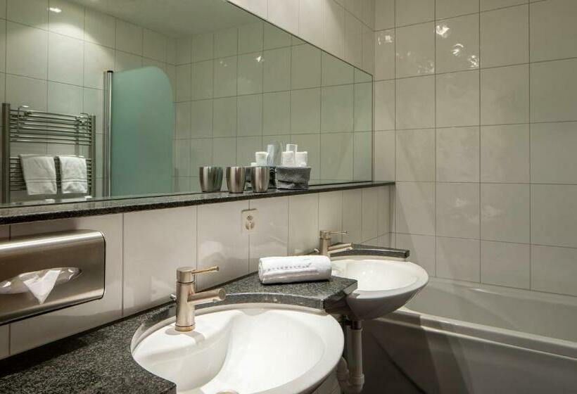 标准间, Cristallo Arosa